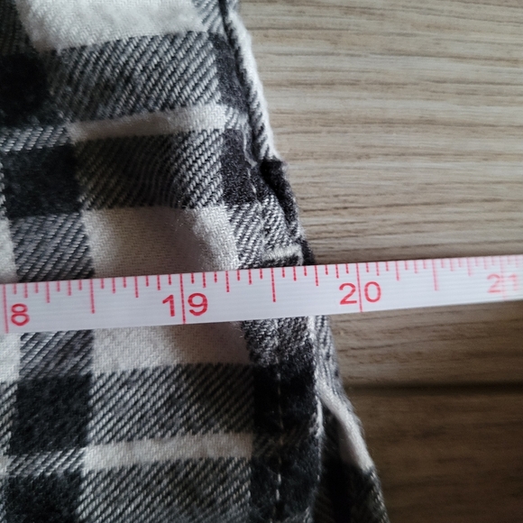 American Eagle Amazingly Soft Button Up Plaid Black and White Shirt Small - Picture 8 of 11